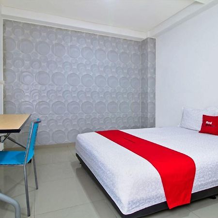 Reddoorz @ Pulomas Hotel Jakarta Eksteriør billede