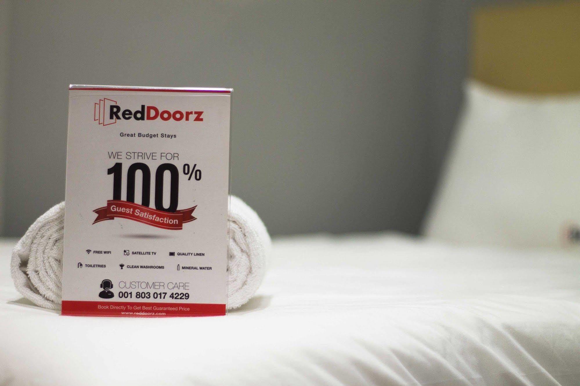 Reddoorz @ Pulomas Hotel Jakarta Eksteriør billede